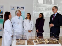Visita de la Casa Real al proyecto SALVEM LES FOTOS
