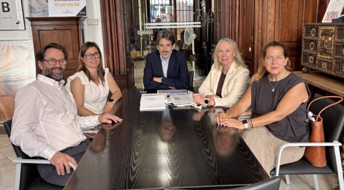 Reunión institucional con el Ayuntamiento de València para impulsar la conservación del patrimonio